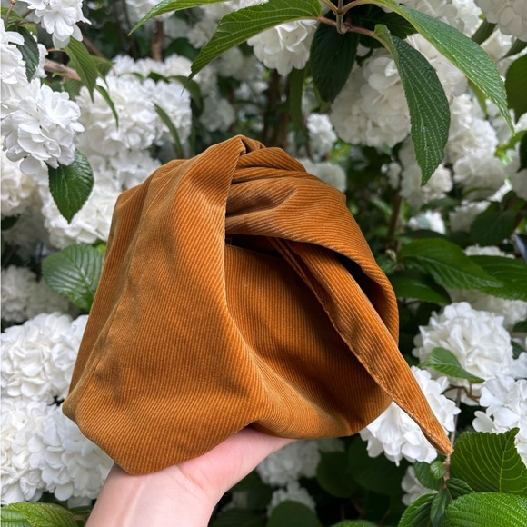 NWT Merit Corduroy Makeup Bag - Picture 3 of 9